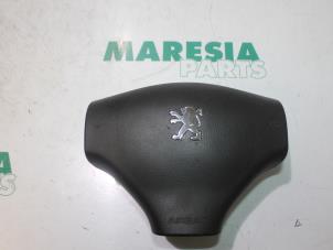 Usagé Airbag gauche (volant) Peugeot 206 SW (2E/K) 1.6 16V Prix € 35,00 Règlement à la marge proposé par Maresia Parts