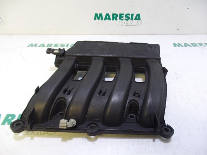 Gebrauchte Ansaugbrugge Renault Laguna II Grandtour (KG) 1.8 16V Preis € 40,00 Margenregelung angeboten von Maresia Parts