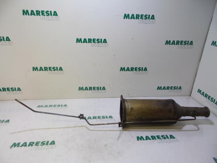 Gebrauchte Rußfilter Peugeot 407 SW (6E) 2.0 HDiF 16V Preis € 157,50 Margenregelung angeboten von Maresia Parts