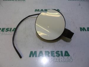 Used Tank Fiat Doblo Cargo (263) 1.6 D Multijet Price € 42,35 Inclusive VAT offered by Maresia Parts