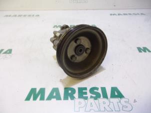 Używane Pompa wspomagania kierownicy Alfa Romeo GT (937) 2.0 JTS 16V Cena € 50,00 Procedura marży oferowane przez Maresia Parts