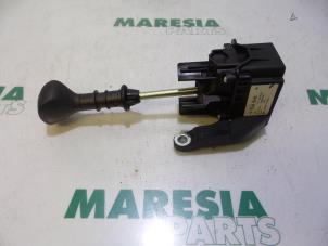 Used Gear stick Lancia Ypsilon (312) 0.9 TwinAir 85 Price € 105,00 Margin scheme offered by Maresia Parts