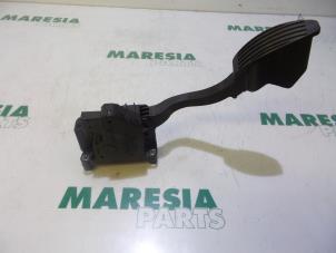 Używane Czujnik polozenia pedalu gazu Lancia Ypsilon (312) 0.9 TwinAir 85 Cena € 35,00 Procedura marży oferowane przez Maresia Parts