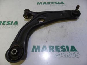 Used Front lower wishbone, right Lancia Ypsilon (312) 0.9 TwinAir 85 Price € 60,00 Margin scheme offered by Maresia Parts