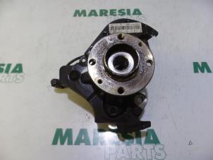 Used Knuckle, front right Lancia Ypsilon (312) 0.9 TwinAir 85 Price € 105,00 Margin scheme offered by Maresia Parts