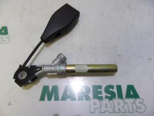 Used Seatbelt tensioner, left Renault Twingo (C06) 1.2 16V Price € 25,00 Margin scheme offered by Maresia Parts