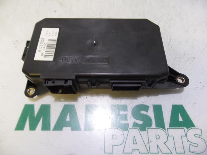 Gebrauchte Steuergerät sonstige Fiat Stilo (192A/B) 1.2 16V 3-Drs. Preis € 35,00 Margenregelung angeboten von Maresia Parts