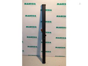 Used Parcel shelf Renault Megane Classic (LA) 1.6 16V Price € 30,00 Margin scheme offered by Maresia Parts