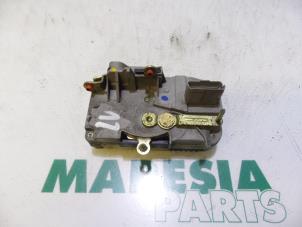 Used Door lock mechanism 2-door, left Fiat Scudo (220Z) 2.0 JTD 16V Price € 30,00 Margin scheme offered by Maresia Parts