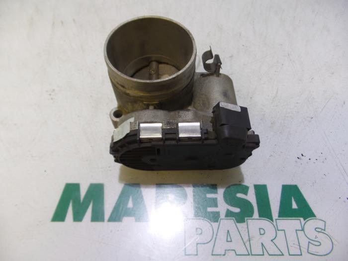 Usagé Boitier papillon Alfa Romeo 147 (937) 1.6 Twin Spark 16V Prix € 75,00 Règlement à la marge proposé par Maresia Parts