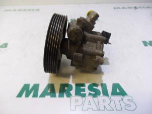 Used Power steering pump Fiat Scudo (220Z) 2.0 JTD 16V Price € 75,00 Margin scheme offered by Maresia Parts
