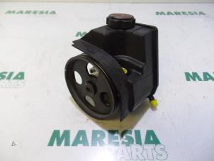 Used Power steering pump Peugeot 206 (2A/C/H/J/S) 1.4 XR,XS,XT,Gentry Price € 50,00 Margin scheme offered by Maresia Parts