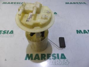 Used Electric fuel pump Peugeot 607 (9D/U) 2.0 16V Price € 30,00 Margin scheme offered by Maresia Parts