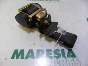 Used Front seatbelt, right Peugeot 607 (9D/U) 2.0 16V Price € 75,00 Margin scheme offered by Maresia Parts
