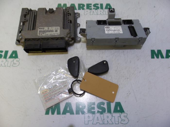 Used Engine management computer Alfa Romeo GT (937) 1.9 JTD 16V Multijet Price € 210,00 Margin scheme offered by Maresia Parts
