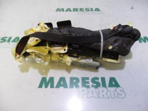 Used Roof curtain airbag, right Peugeot 206 (2A/C/H/J/S) 1.4 XR,XS,XT,Gentry Price € 30,00 Margin scheme offered by Maresia Parts