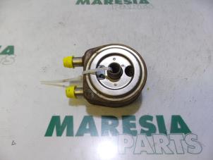 Usados Refrigerador de aceite Renault Espace (JK) 2.0 16V Turbo Precio € 50,00 Norma de margen ofrecido por Maresia Parts