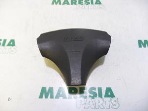 Używane Poduszka powietrzna lewa (kierownica) Fiat Barchetta (183) 1.8 16V Cena € 75,00 Procedura marży oferowane przez Maresia Parts
