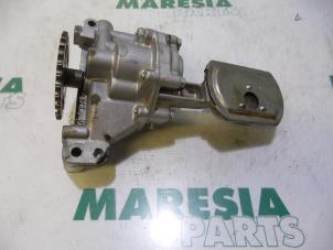 Used Oil pump Fiat Scudo (220Z) 2.0 JTD 16V Price € 105,00 Margin scheme offered by Maresia Parts