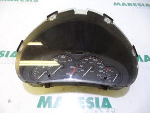Used Instrument panel Peugeot 206 SW (2E/K) 1.4 HDi Price € 50,00 Margin scheme offered by Maresia Parts
