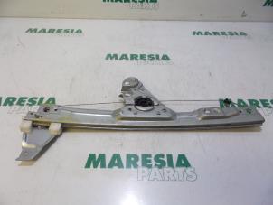 Used Window mechanism 4-door, front left Peugeot 308 SW (4E/H) 1.6 HDi 16V FAP Price € 35,00 Margin scheme offered by Maresia Parts