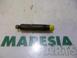 Used Injector (diesel) Peugeot 106 II 1.5 XNd,XRd,Sketch Price € 25,00 Margin scheme offered by Maresia Parts