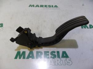 Used Throttle pedal position sensor Renault Scénic III (JZ) 1.4 16V TCe 130 Price € 25,00 Margin scheme offered by Maresia Parts
