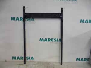 Used Roof rack kit Renault Espace (JK) 2.0 Turbo 16V Grand Espace Price € 75,00 Margin scheme offered by Maresia Parts
