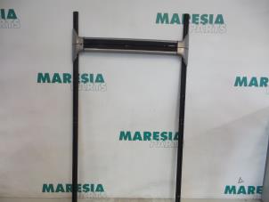 Used Roof rack kit Renault Espace (JE) 3.0 V6 24V Grand Espace Price € 75,00 Margin scheme offered by Maresia Parts
