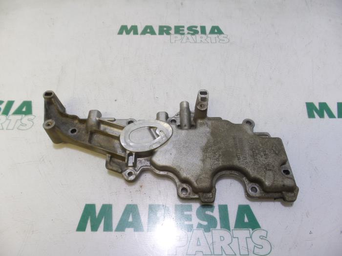 Gebrauchte Ventildeckel Renault Clio II (BB/CB) 1.4 16V Preis € 20,00 Margenregelung angeboten von Maresia Parts