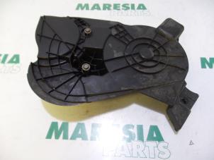 Gebrauchte Kettenkasten Deckel Citroen C3 (SC) 1.6 HDi 92 Preis € 25,00 Margenregelung angeboten von Maresia Parts