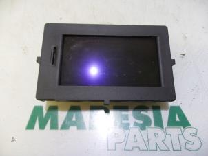 Used Navigation display Renault Grand Scénic III (JZ) 1.5 dCi 110 Price € 157,50 Margin scheme offered by Maresia Parts