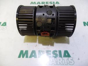 Used Heating and ventilation fan motor Renault Grand Scénic III (JZ) 1.5 dCi 110 Price € 50,00 Margin scheme offered by Maresia Parts