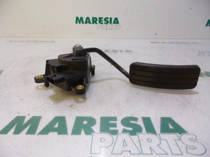Begagnade Gaspedalsensor Renault Megane II Grandtour (KM) 1.5 dCi 85 Pris € 50,00 Marginaltabell erbjuds av Maresia Parts