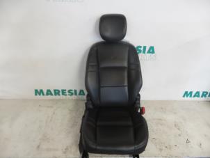 Used Seat, right Renault Grand Scénic III (JZ) 1.5 dCi 110 Price € 183,75 Margin scheme offered by Maresia Parts