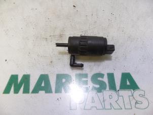 Used Windscreen washer pump Fiat Fiorino (225) 1.3 JTD 16V Multijet Price € 15,00 Margin scheme offered by Maresia Parts