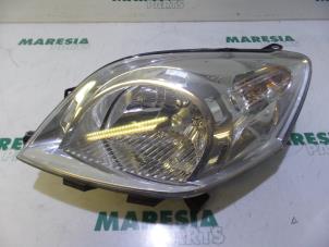 Used Headlight, left Fiat Fiorino (225) 1.3 JTD 16V Multijet Price € 78,65 Inclusive VAT offered by Maresia Parts