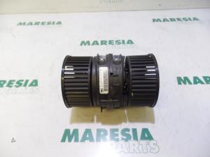 Used Heating and ventilation fan motor Renault Grand Scénic III (JZ) 1.6 16V Price € 50,00 Margin scheme offered by Maresia Parts