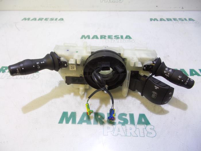 Steering column stalk from a Renault Grand Scénic III (JZ) 1.6 16V 2010