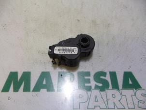 Used Heater valve motor Renault Clio IV Estate/Grandtour (7R) 1.5 Energy dCi 90 FAP Price € 30,00 Margin scheme offered by Maresia Parts