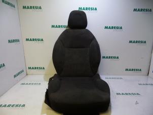 Gebrauchte Sitz Verkleidung links Citroen C3 (SC) 1.4 16V VTi Preis € 157,50 Margenregelung angeboten von Maresia Parts