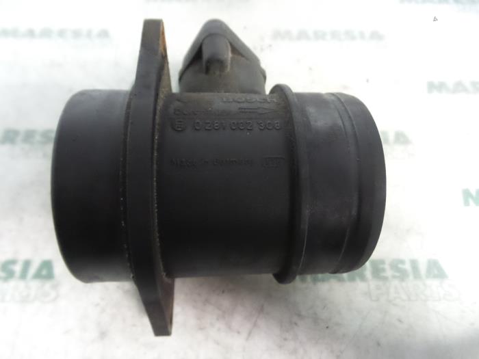 Usagé Débitmètre Fiat Stilo (192A/B) 2.4 20V Abarth 3-Drs. Prix € 35,00 Règlement à la marge proposé par Maresia Parts