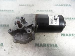 Used Front wiper motor Fiat Stilo (192A/B) 2.4 20V Abarth 3-Drs. Price € 25,00 Margin scheme offered by Maresia Parts