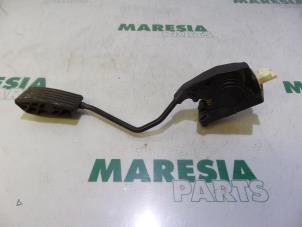 Używane Czujnik polozenia pedalu gazu Citroen C5 I Break (DE) 1.8 16V Cena € 40,00 Procedura marży oferowane przez Maresia Parts