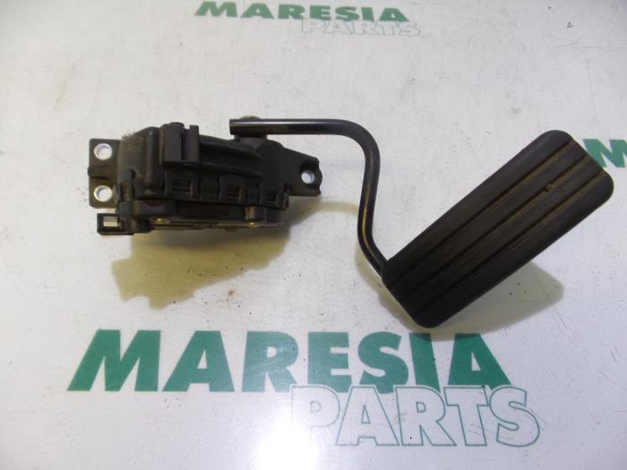 Begagnade Gaspedalsensor Renault Espace (JK) 2.0 16V Turbo Pris € 29,99 Marginaltabell erbjuds av Maresia Parts