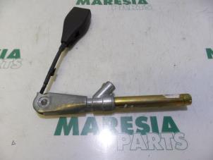 Used Seatbelt tensioner, left Renault Espace (JK) 2.0 16V Turbo Price € 30,00 Margin scheme offered by Maresia Parts