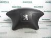 Left airbag (steering wheel) from a Peugeot Partner 2.0 HDI 2004