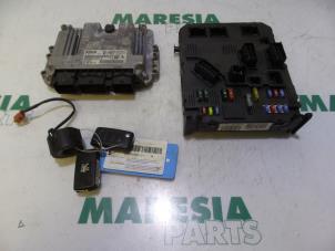 Used Engine management computer Peugeot 407 SW (6E) 1.6 HDiF 16V Price € 157,50 Margin scheme offered by Maresia Parts