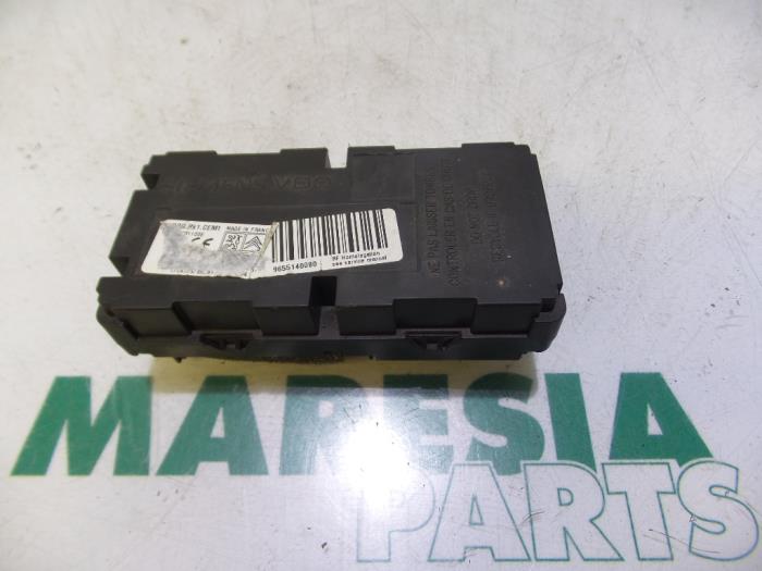 Usagé Ordinateur divers Peugeot 407 SW (6E) 1.6 HDiF 16V Prix € 29,99 Règlement à la marge proposé par Maresia Parts