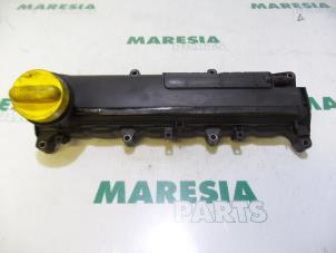 Used Rocker cover Renault Kangoo (KC) 1.5 dCi 80 Price € 35,00 Margin scheme offered by Maresia Parts
